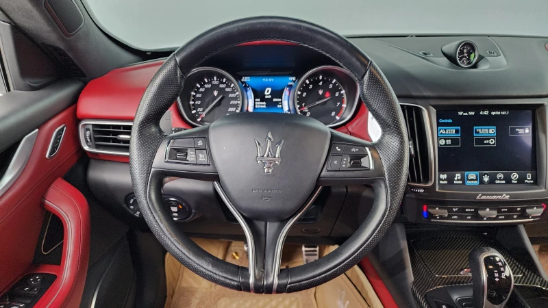 Maserati Levante 3.0 AWD SPORT, снимка 13 - Автомобили и джипове - 52454577