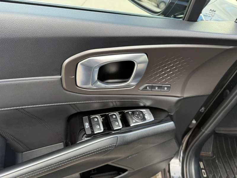 Kia Sorento, снимка 11 - Автомобили и джипове - 53445409