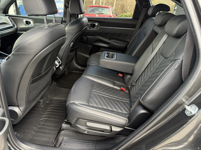 Kia Sorento, снимка 10 - Автомобили и джипове - 53445409