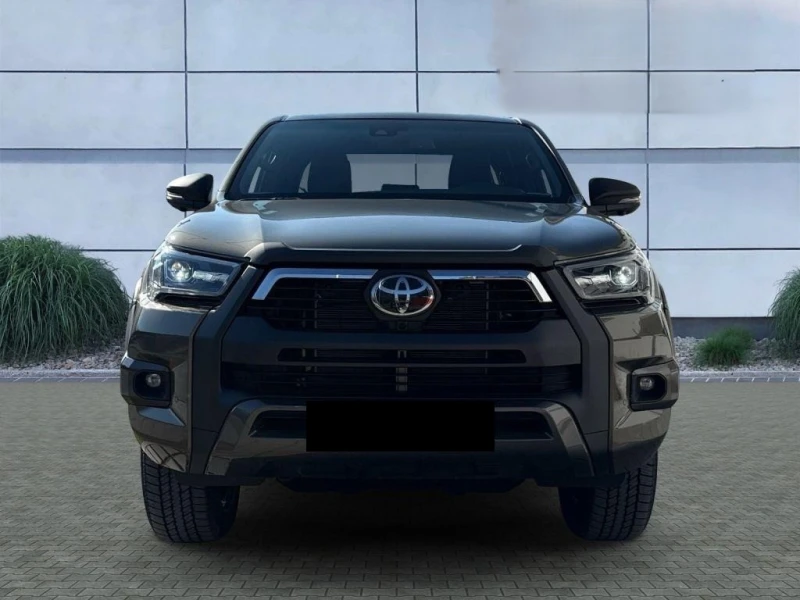 Toyota Hilux 2.8 D-4D/MILD HYBRID/INVINCIBLE/JBL/360/, снимка 2 - Автомобили и джипове - 53537414