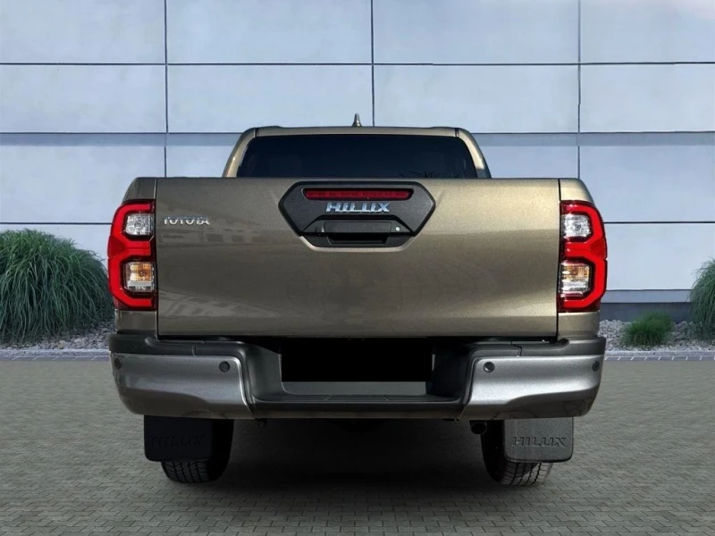 Toyota Hilux 2.8 D-4D/MILD HYBRID/INVINCIBLE/JBL/360/, снимка 5 - Автомобили и джипове - 53537414