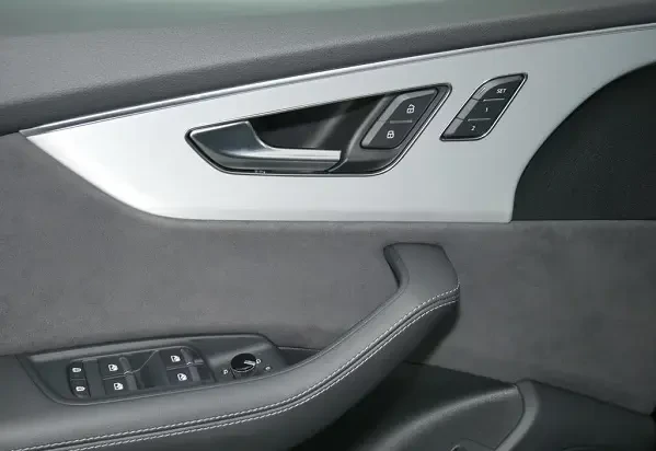 Audi Q8 50 TDI Quattro = S-line = �������� | Mobile.bg � ����������� 5