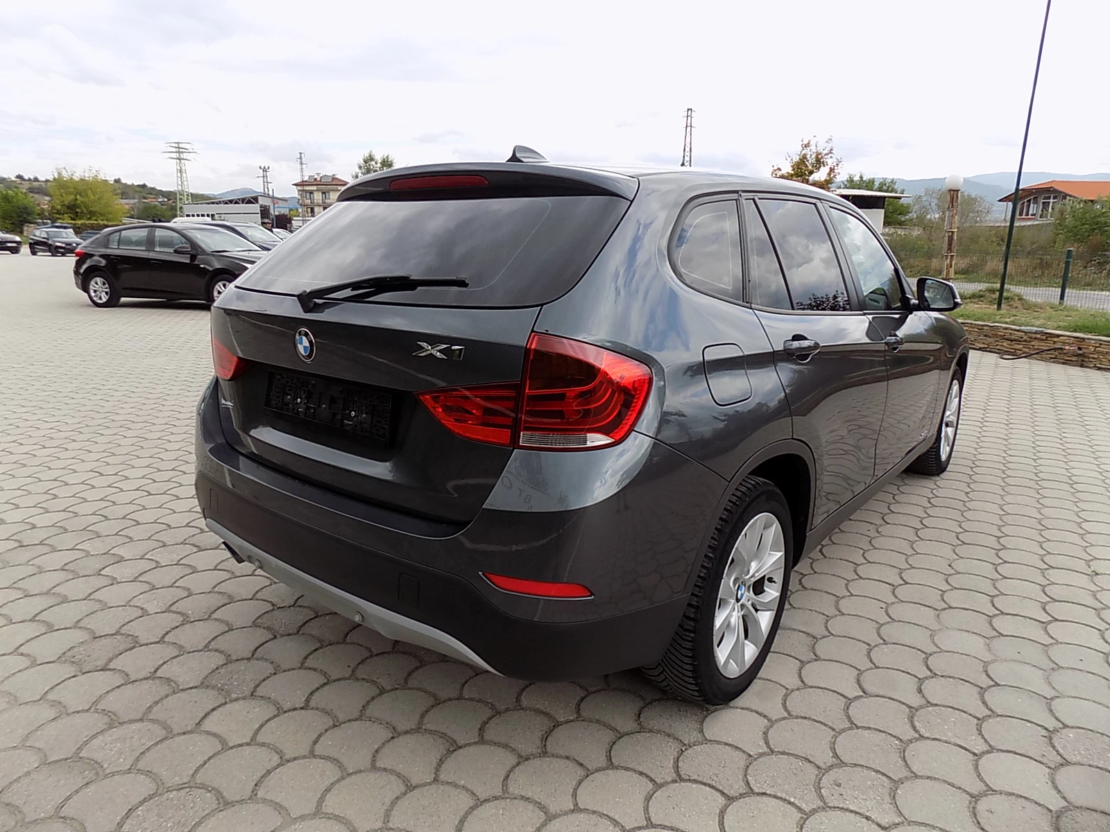 BMW X1 2.0D X-DRIVE AVTOMATIK FASE LIFT 143KS - изображение 5