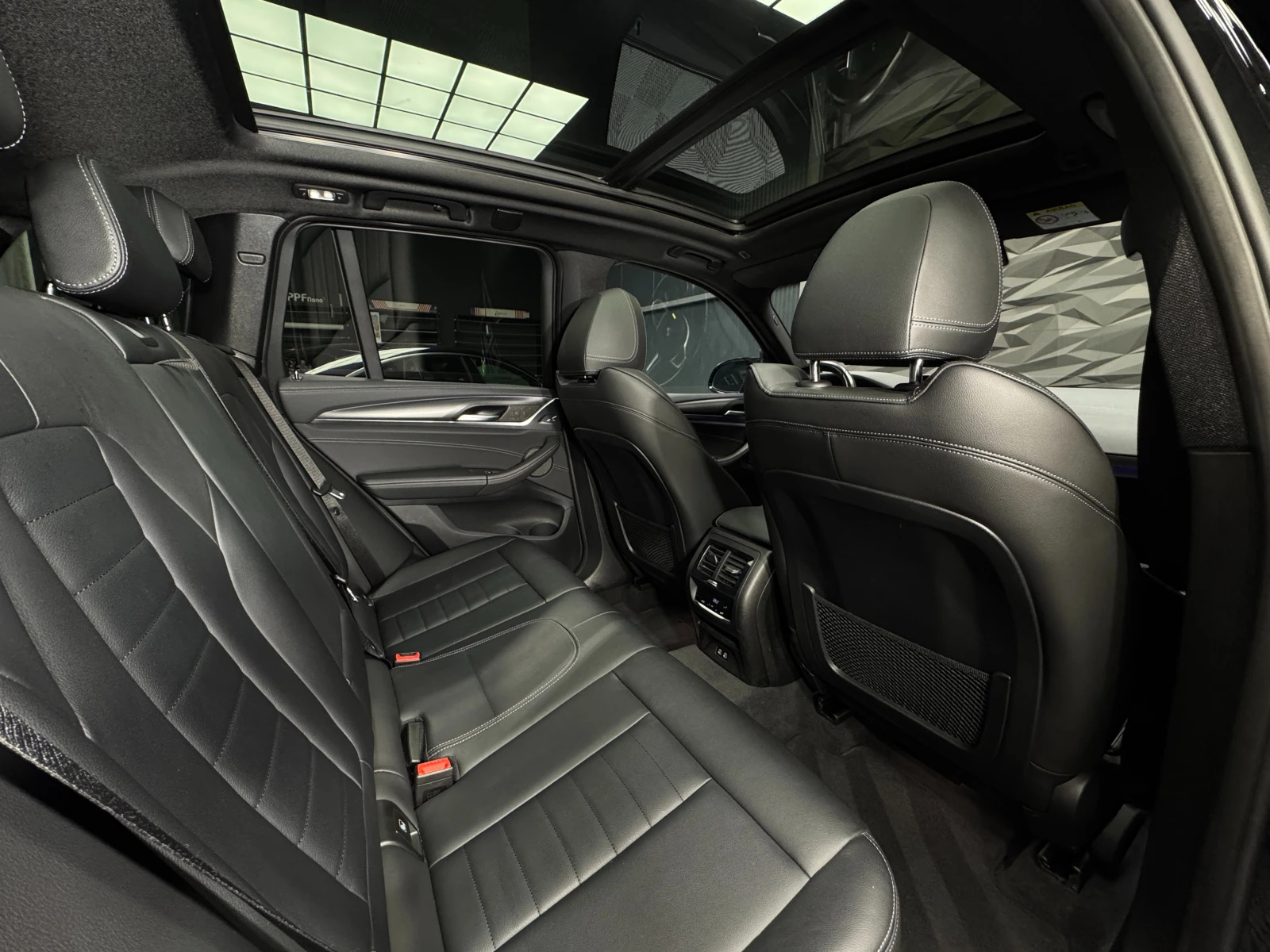 BMW X3 M40d * Pano* Camera* Подгрев - изображение 9