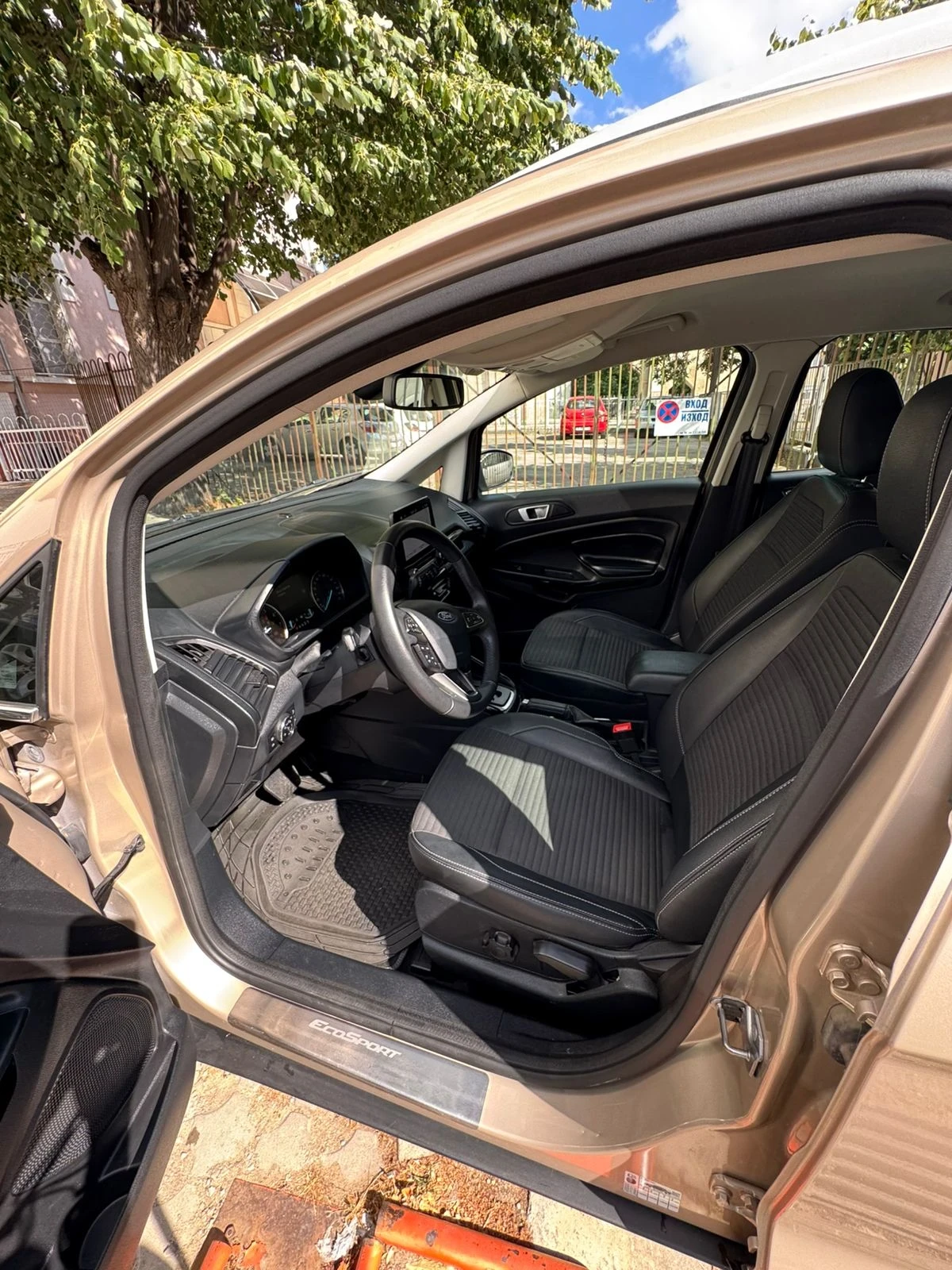 Ford EcoSport  - изображение 9