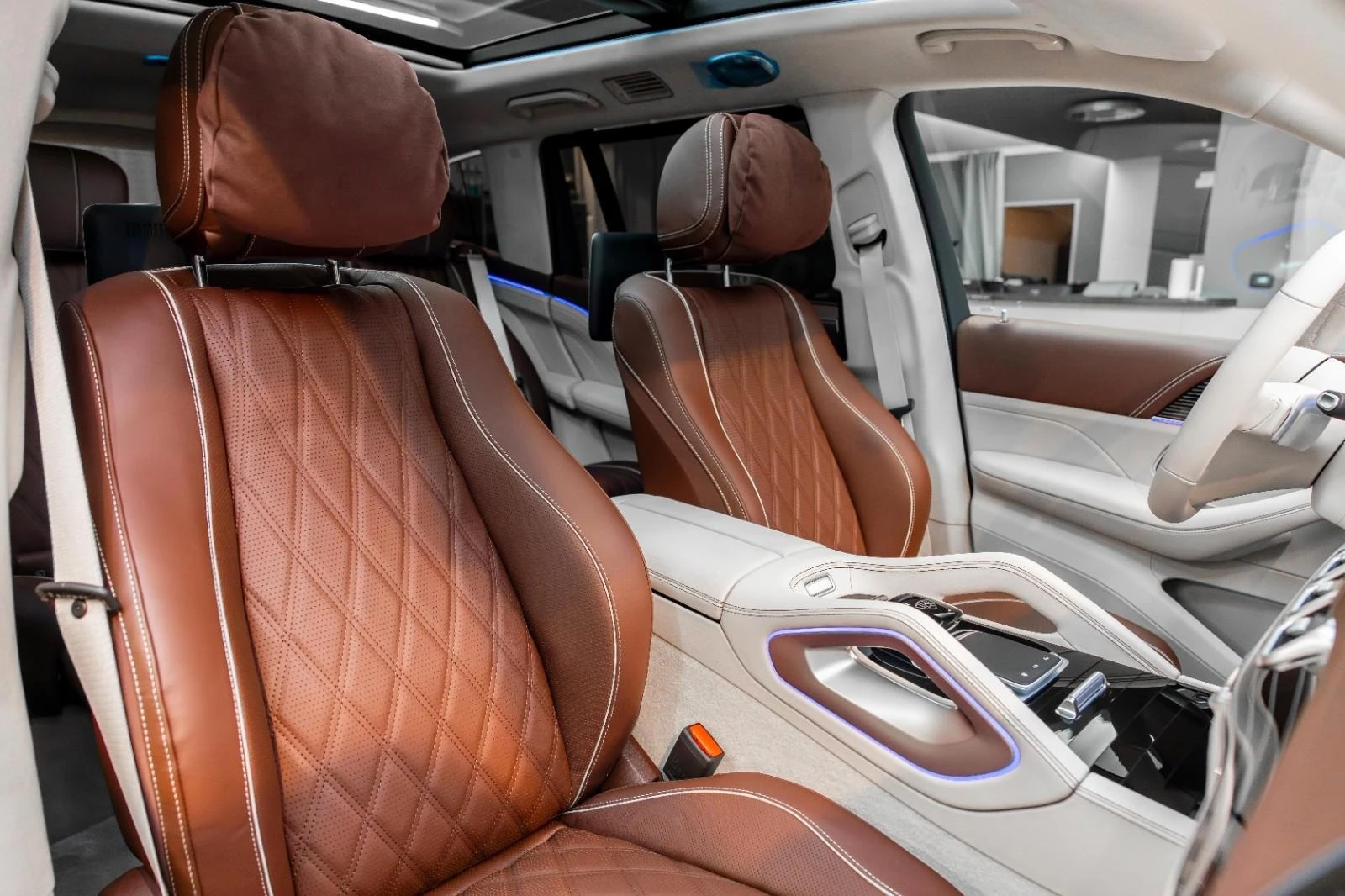 Mercedes-Benz GLS 600 MAYBACH/MANUFAKTUR/FIRST CLASS/ACTIVE BODY/BURM 4D - изображение 10