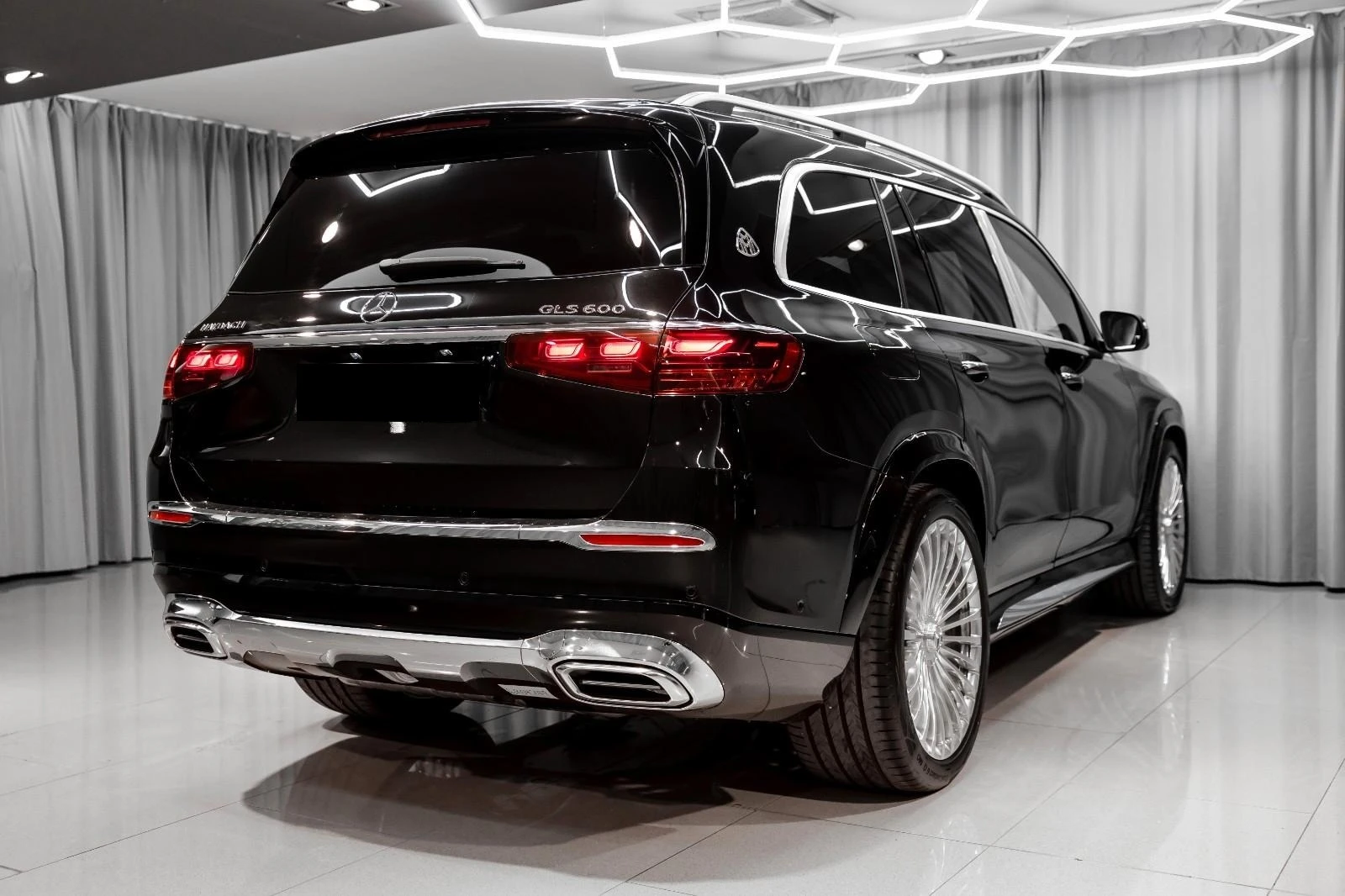 Mercedes-Benz GLS 600 MAYBACH/MANUFAKTUR/FIRST CLASS/ACTIVE BODY/BURM 4D - изображение 5