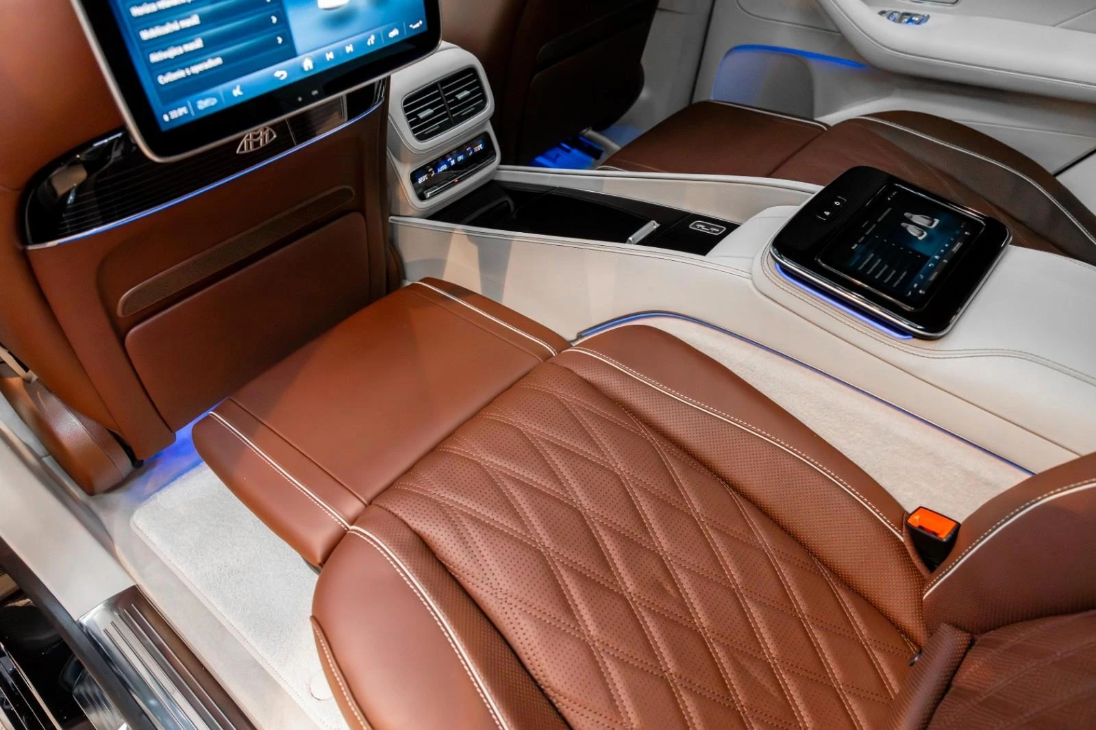 Mercedes-Benz GLS 600 MAYBACH/MANUFAKTUR/FIRST CLASS/ACTIVE BODY/BURM 4D | Mobile.bg   13