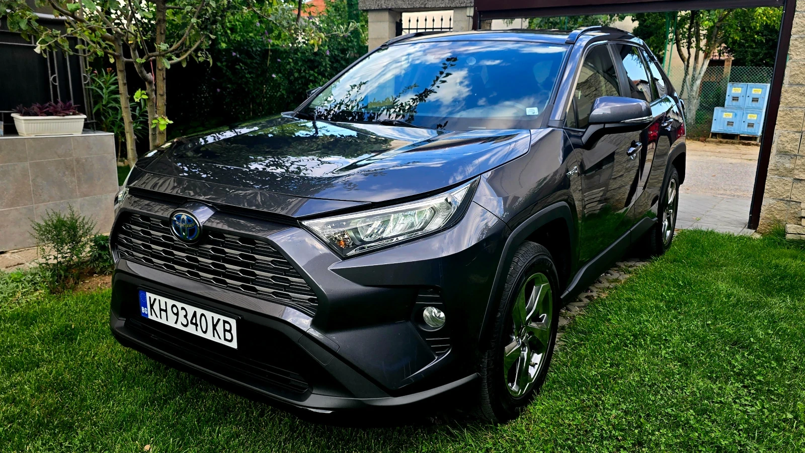 Toyota Rav4 2500 Hybrid 4x4 FULL - изображение 2