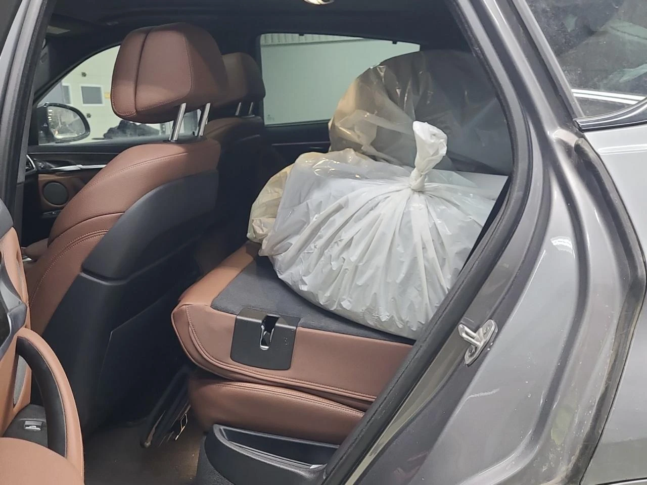 BMW X6 M packet* Head Up* H&K* 360* 2 ��������� ������  | Mobile.bg � ����������� 12