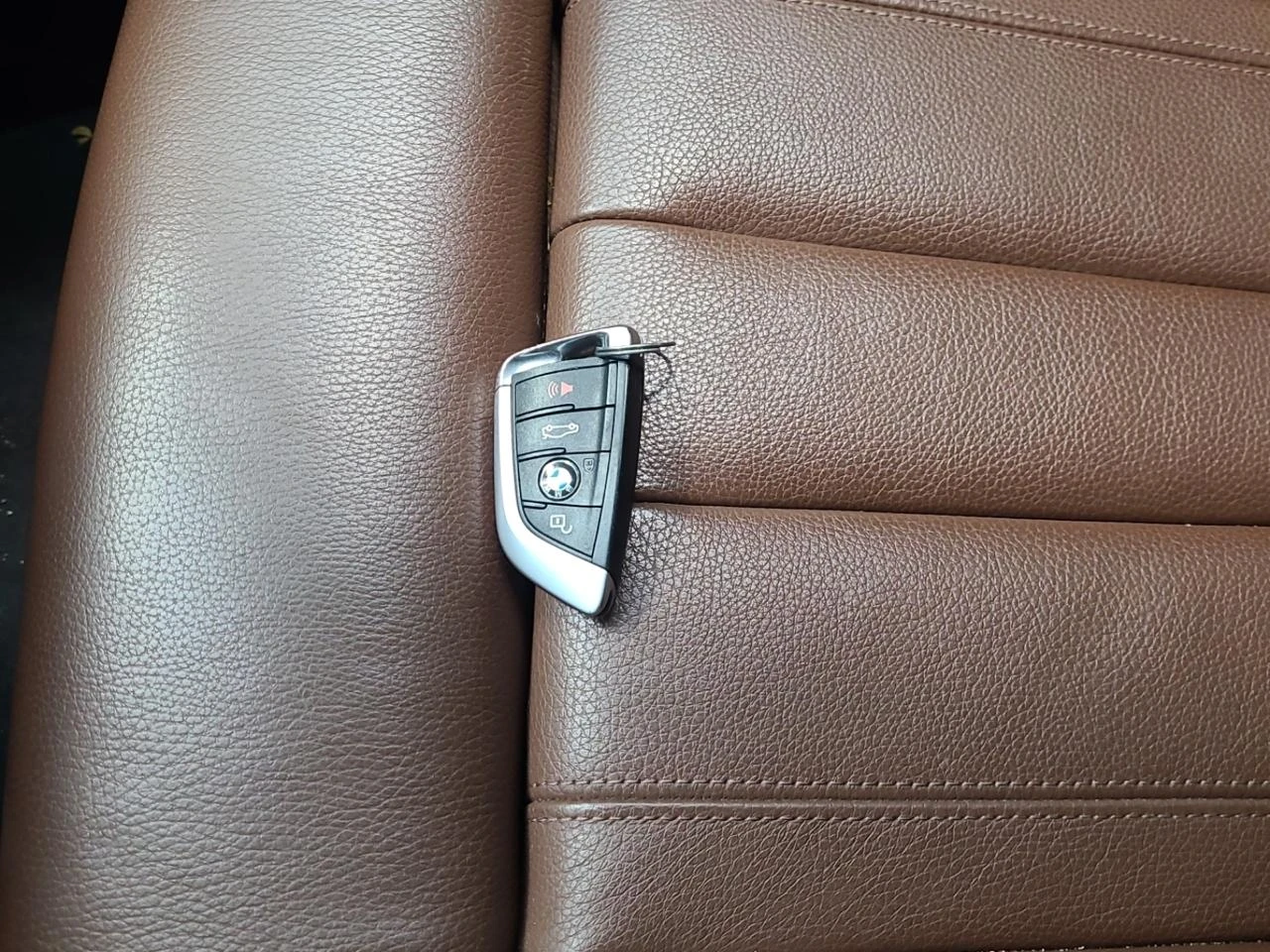 BMW X6 M packet* Head Up* H&K* 360* 2 ��������� ������  | Mobile.bg � ����������� 7