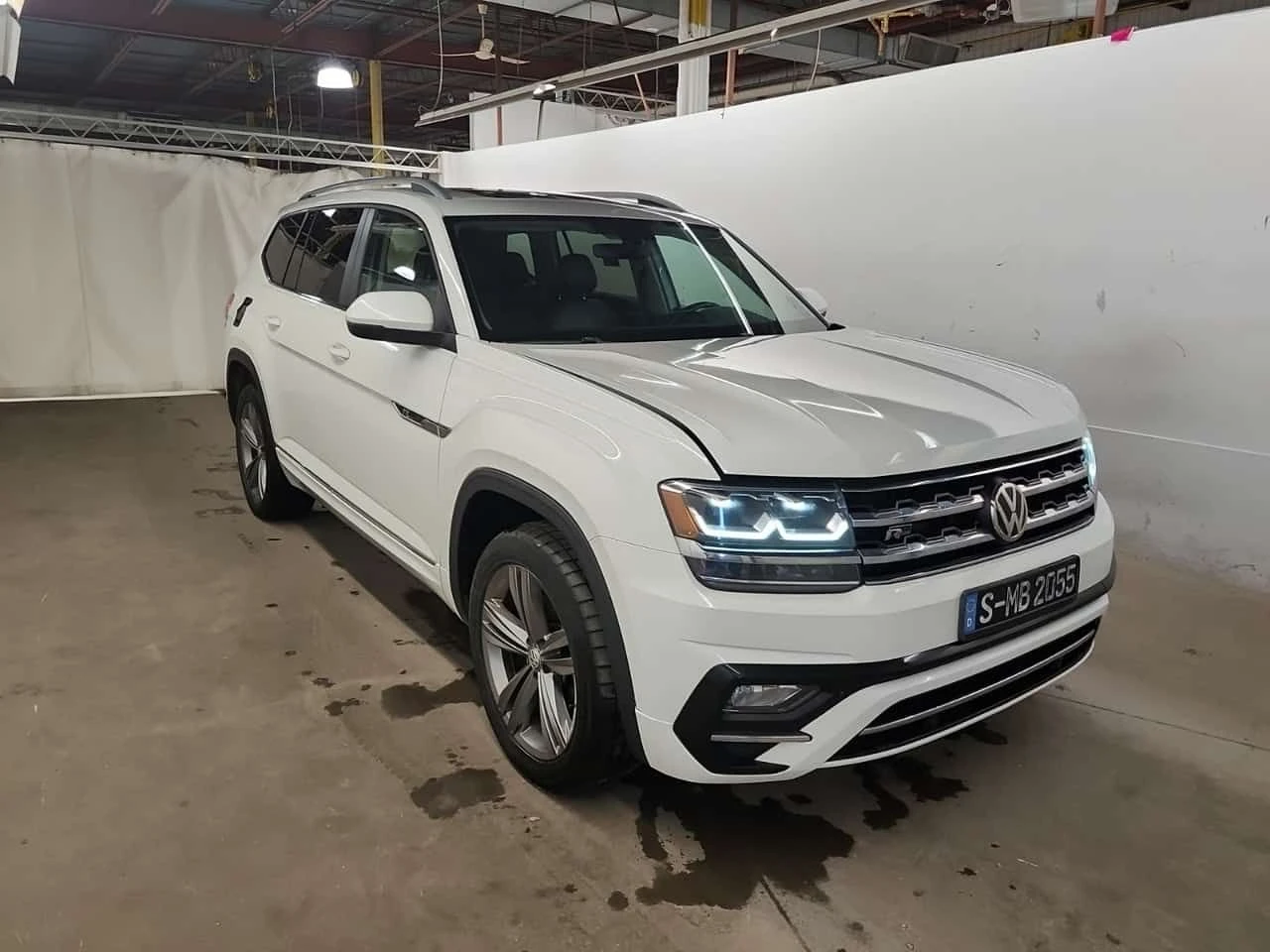 VW Atlas * HIGHLINE * ПАНОРАМА* ПОДГРЕВ* , снимка 2 - Автомобили и джипове - 54032218