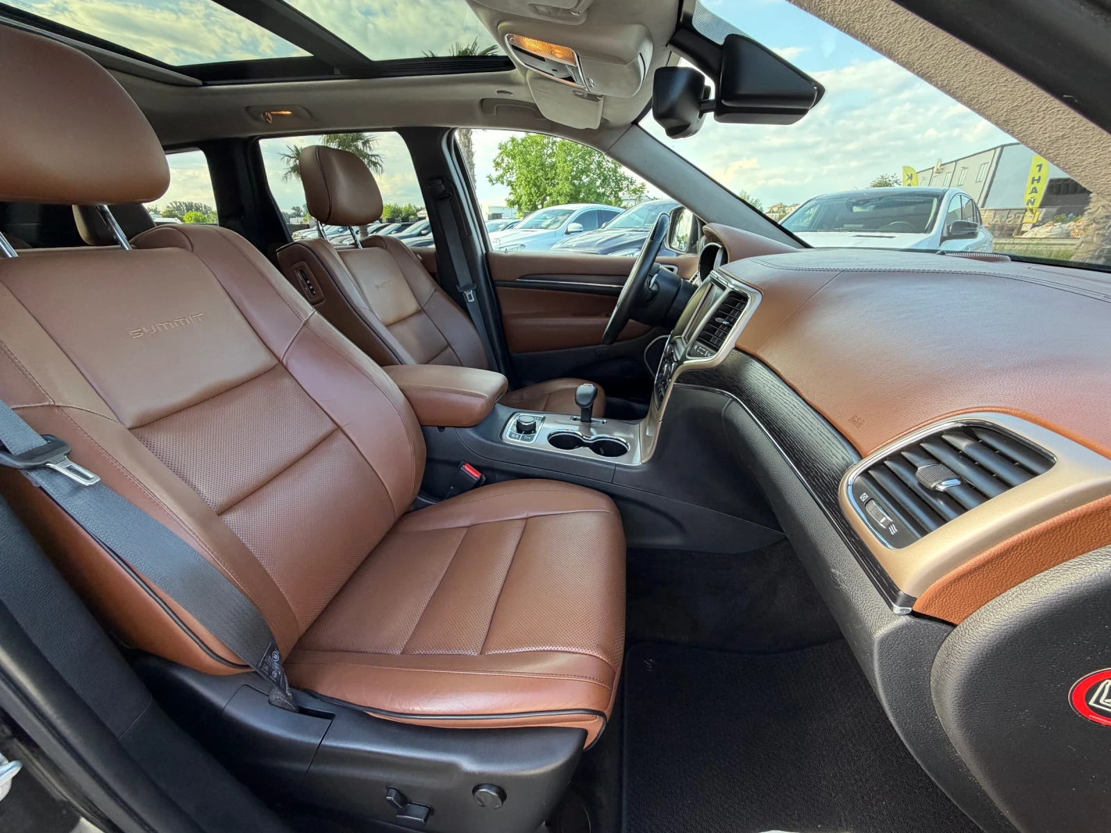 Jeep Grand cherokee TV= SUMMIT = Podgriavane= Obduhvane= Panorama, снимка 12 - Автомобили и джипове - 54340995