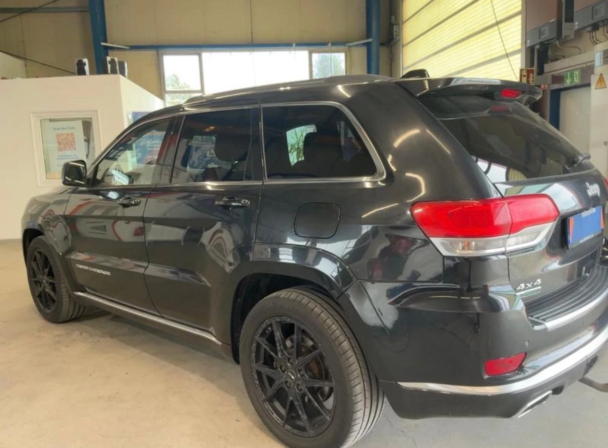 Jeep Grand cherokee SUMMIT = Podgriavane= Obduhvane= Panorama, снимка 7 - Автомобили и джипове - 54340995