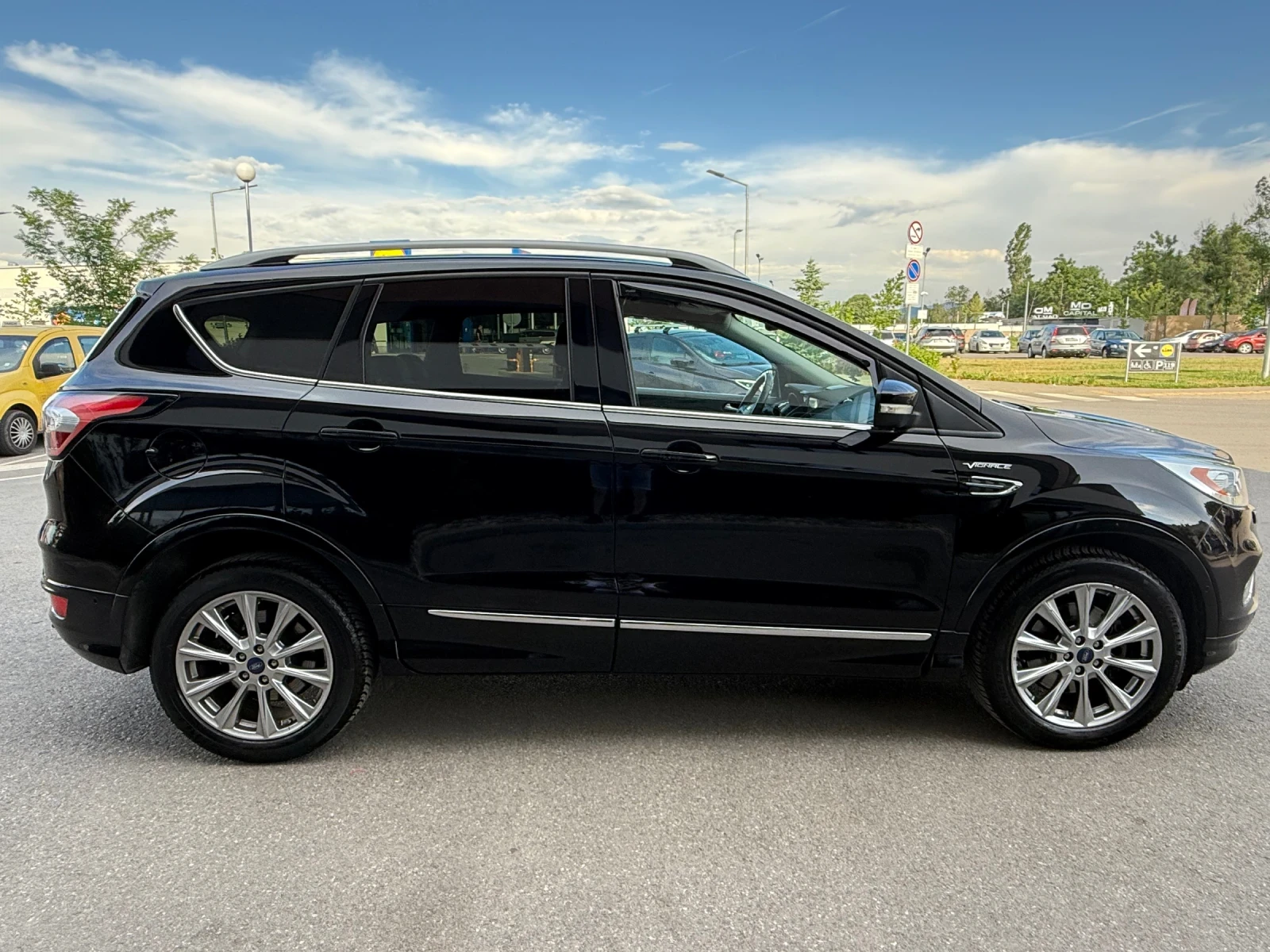 Ford Kuga * 2.0TDCI* VIGNALE* AWD* FULL* ЛИЗИНГ* КАТО НОВА* , снимка 4 - Автомобили и джипове - 54873218