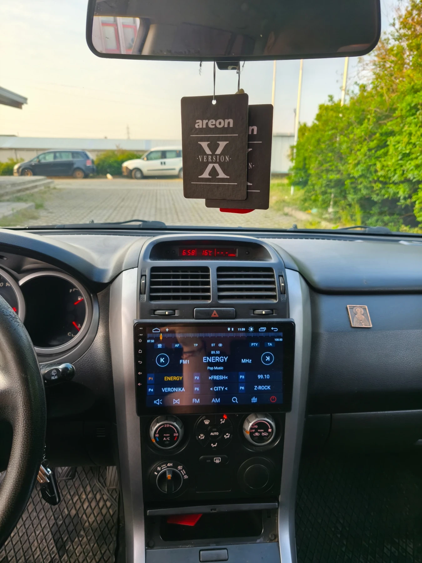 Suzuki Grand vitara, снимка 9 - Автомобили и джипове - 55343456