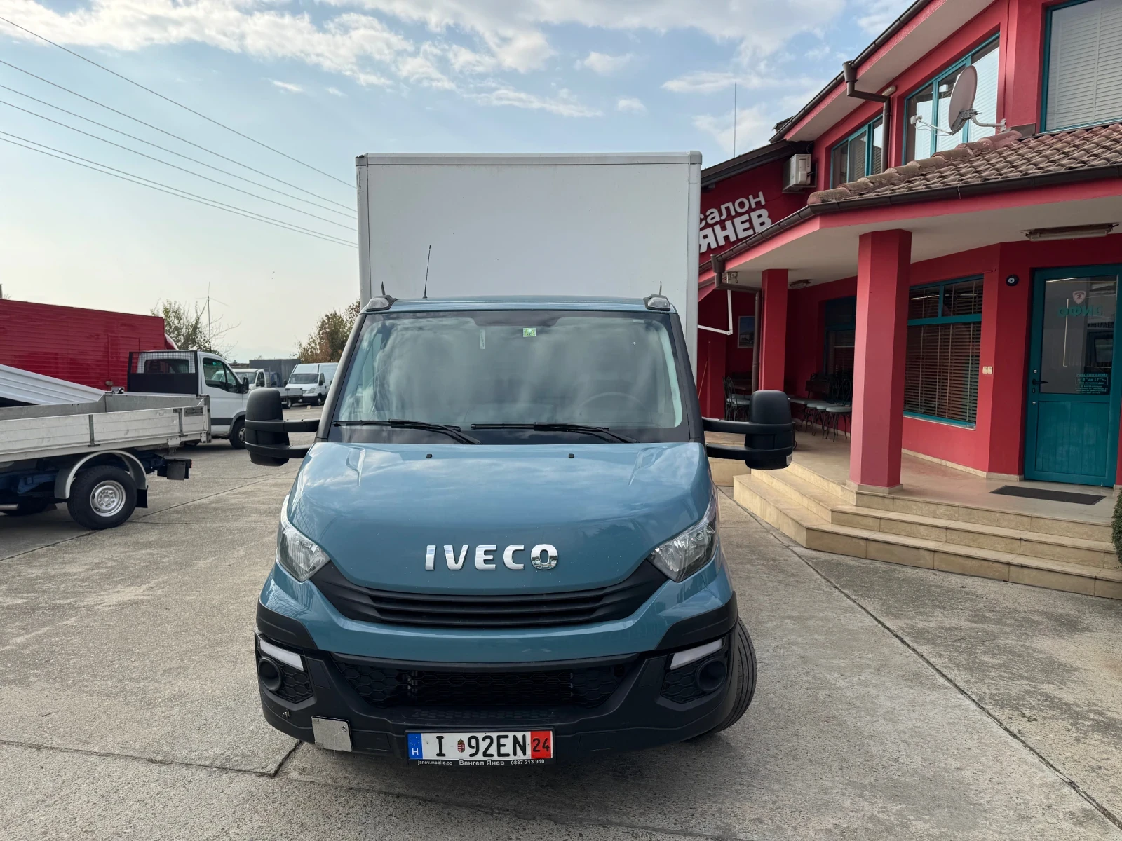 Iveco Daily 3.0HPI* 35s18* Климатик - изображение 2