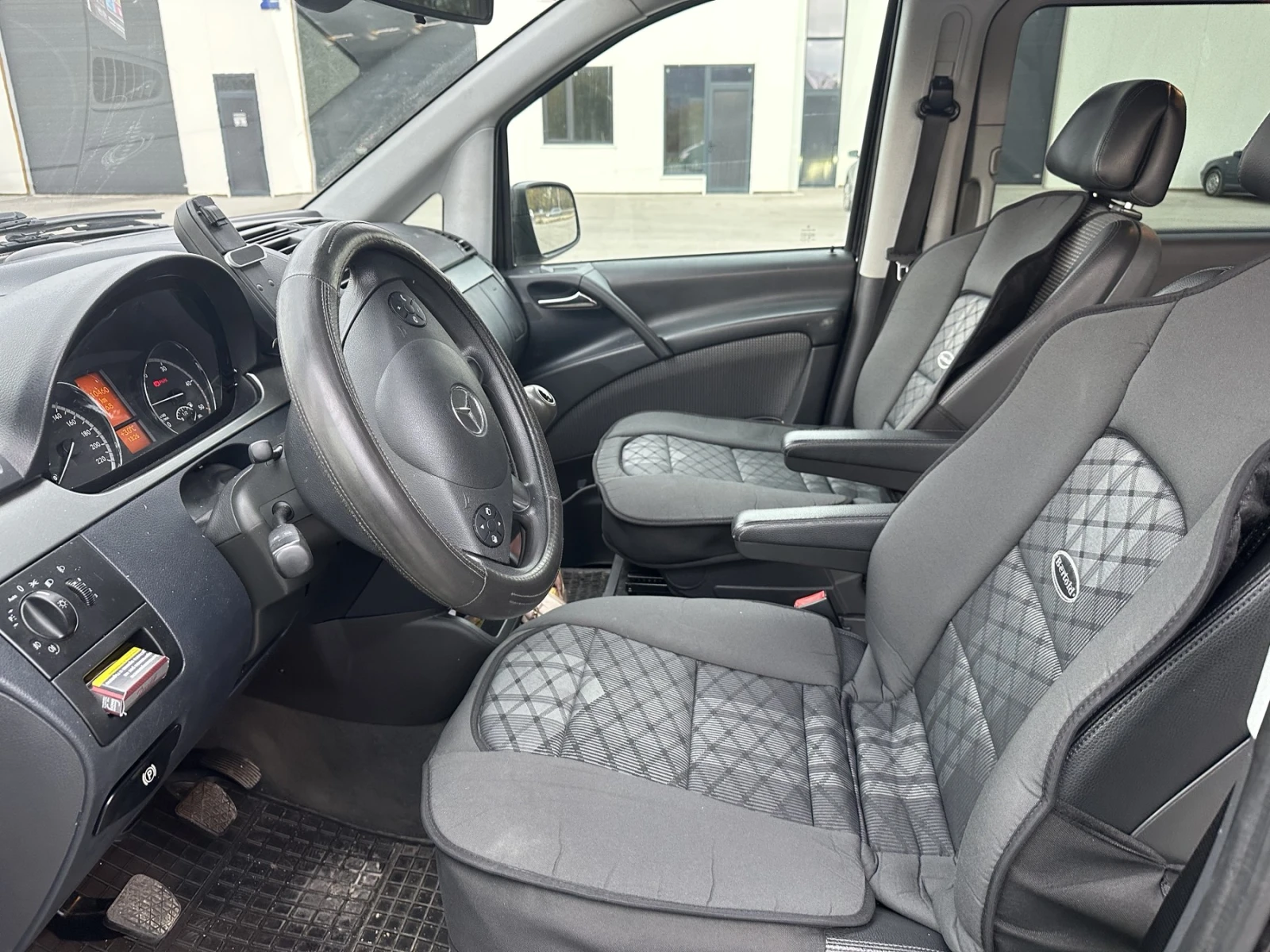 Mercedes-Benz Viano  - изображение 8