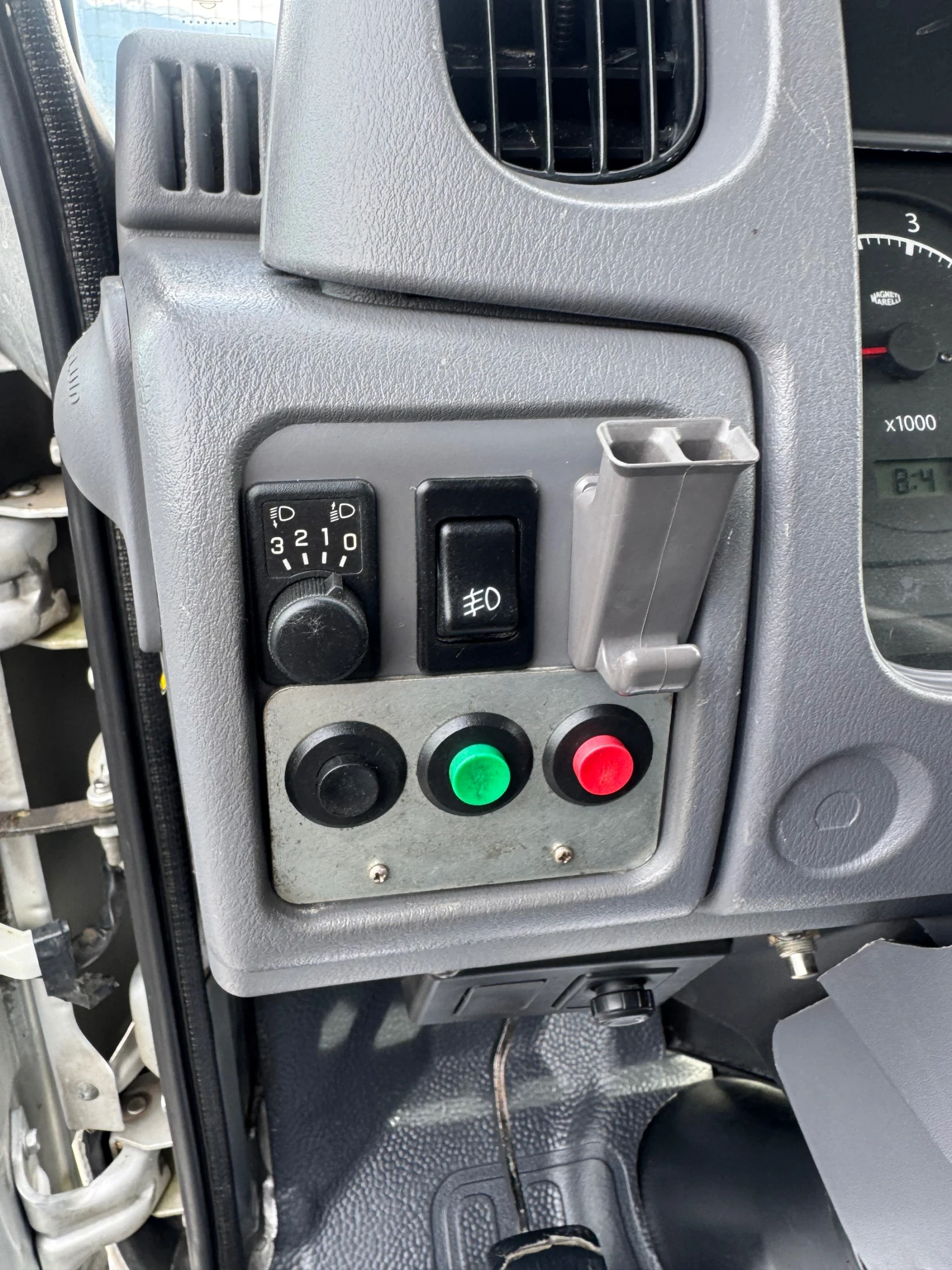 Nissan Capstar 3.0 125к.с 35.13/120.000км/ ГАЗОВА УРЕДБА/ НОВО, снимка 13 - Бусове и автобуси - 54856403