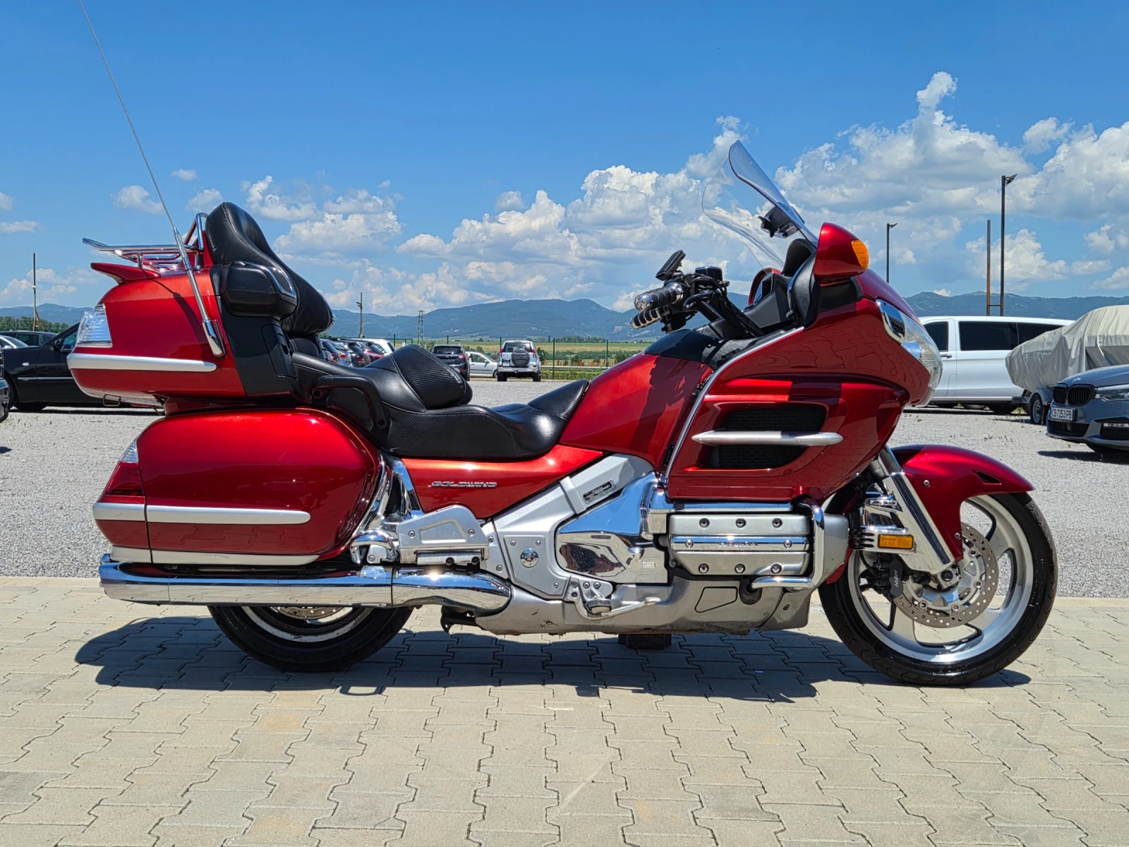Honda Gold Wing 1800 2008 година Швейцария, снимка 1 - Мотоциклети и мототехника - 54843313