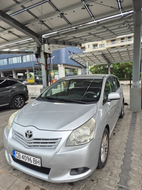 Обява за продажба на Toyota Verso 2, 2 D-CAT, 150к.с. Sport, 2010 ~8 500 лв. - изображение 2