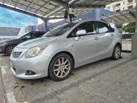 Обява за продажба на Toyota Verso 2, 2 D-CAT, 150к.с. Sport, 2010 ~8 500 лв. - изображение 3
