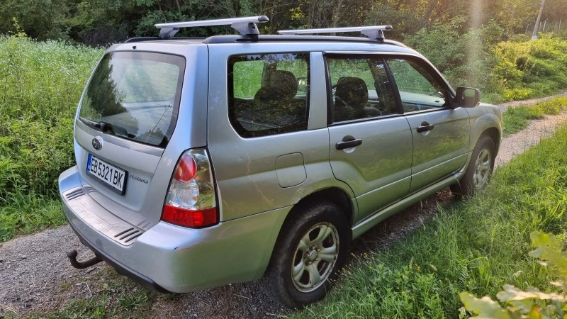 Subaru Forester, снимка 5 - Автомобили и джипове - 46262570