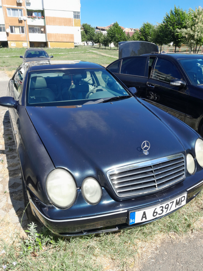 Mercedes-Benz 200 SLC, снимка 1 - Автомобили и джипове - 46445774