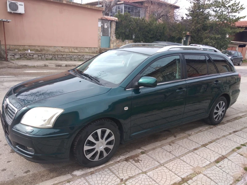 Toyota Avensis 1.8i  129 КОНЯ , МНОГО ДОБРО СЪСТОЯНИЕ, снимка 1 - Автомобили и джипове - 48449147