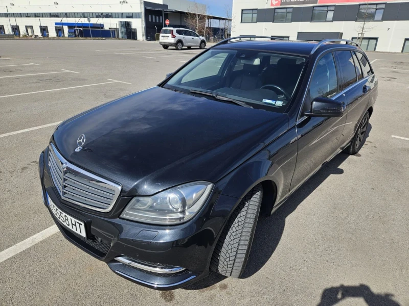 Mercedes-Benz C 220, снимка 3 - Автомобили и джипове - 49424752