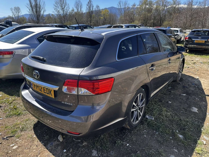 Toyota Avensis 2.2 D-4D (150 к.с.), снимка 4 - Автомобили и джипове - 52982299