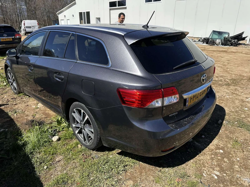 Toyota Avensis 2.2 D-4D (150 к.с.), снимка 2 - Автомобили и джипове - 52982299