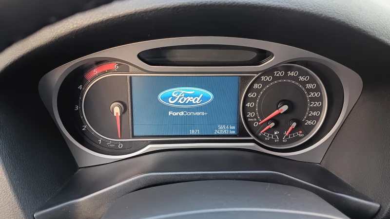 Ford Mondeo MK4 2.2 TDCI, снимка 8 - Автомобили и джипове - 52459459