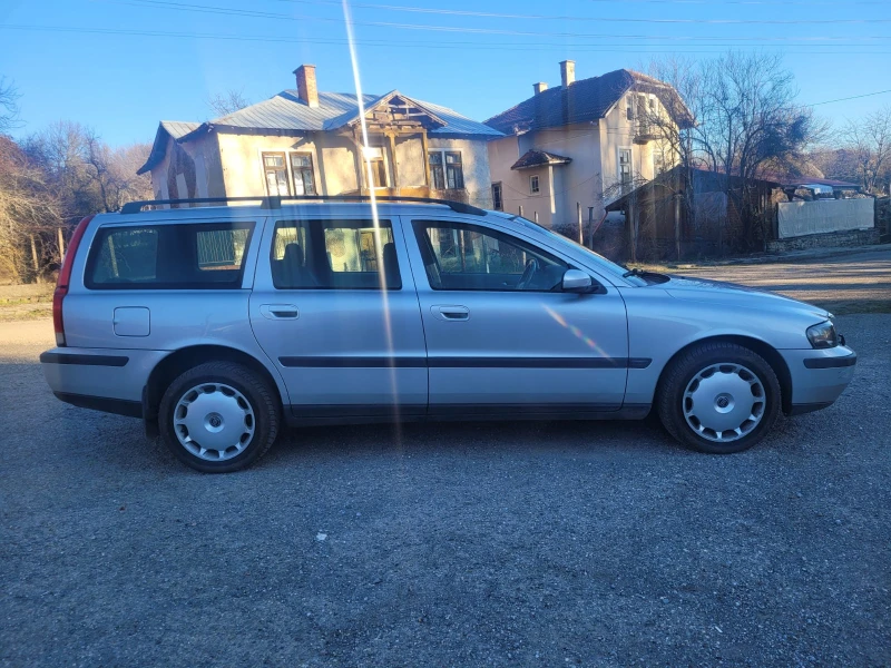 Volvo V70 2.5 tdi 4x4, снимка 7 - Автомобили и джипове - 52749350
