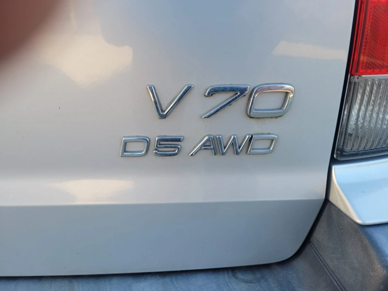 Volvo V70 2.5 tdi 4x4, снимка 17 - Автомобили и джипове - 52749350