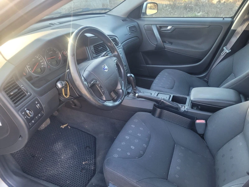 Volvo V70 2.5 tdi 4x4, снимка 12 - Автомобили и джипове - 52749350