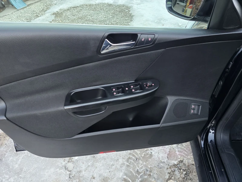VW Passat 2.0TDI 8V, снимка 12 - Автомобили и джипове - 52942520