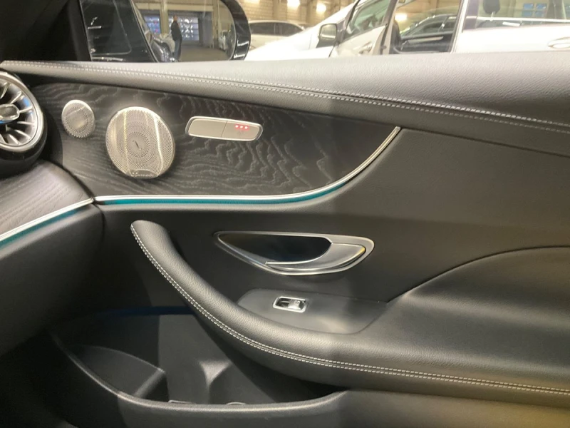 Mercedes-Benz E 300 Mild-Hybrid AMG Line, снимка 8 - Автомобили и джипове - 53163838