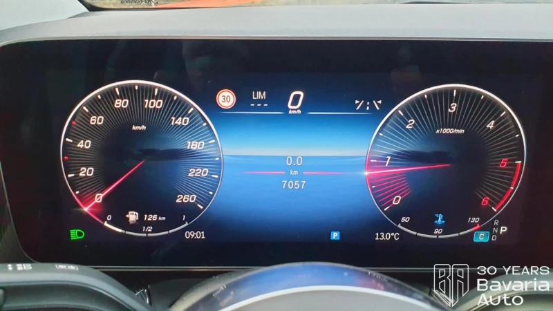 Mercedes-Benz 220 d kompakt , снимка 11 - Автомобили и джипове - 53170718