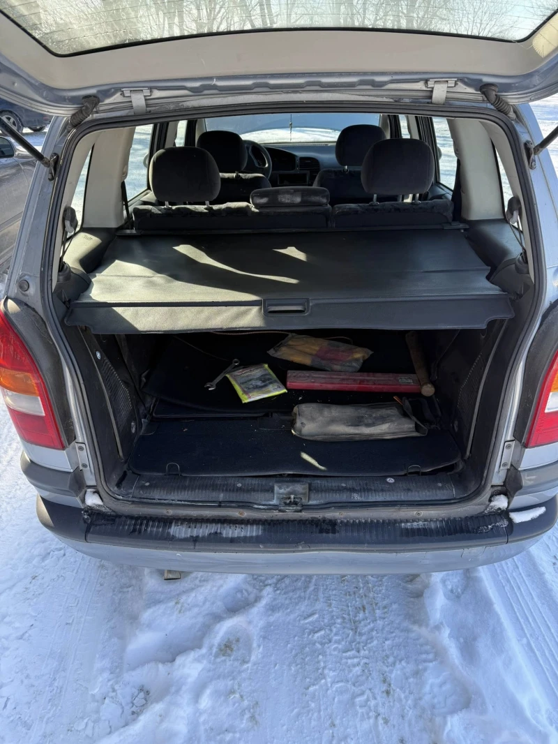 Opel Zafira 1.8i 116 7 места, снимка 8 - Автомобили и джипове - 53353526