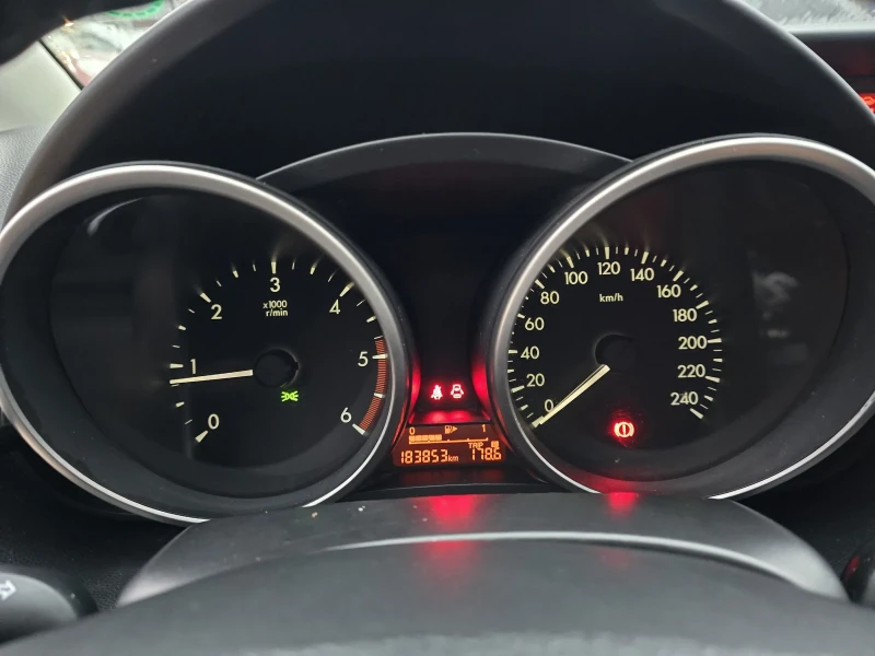 Mazda 5 1.6D 115к.с 6+ 1 места, снимка 16 - Автомобили и джипове - 53512806