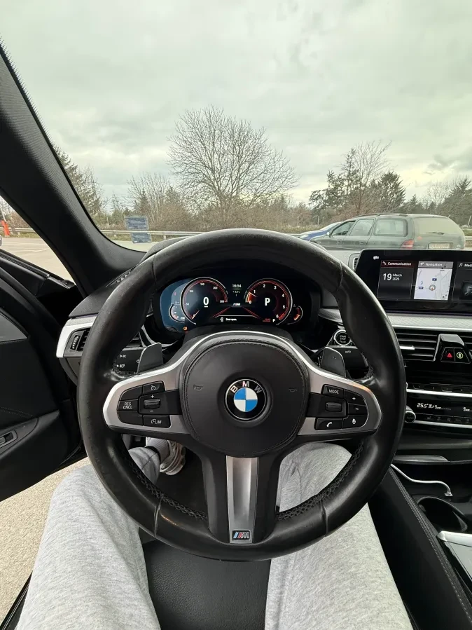 BMW 530 M Xdrive Вакум, снимка 10 - Автомобили и джипове - 54148226