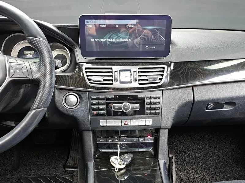 Mercedes-Benz E 220 CDI Avantgarde - САМО 30% АВАНС!, снимка 14 - Автомобили и джипове - 55441739