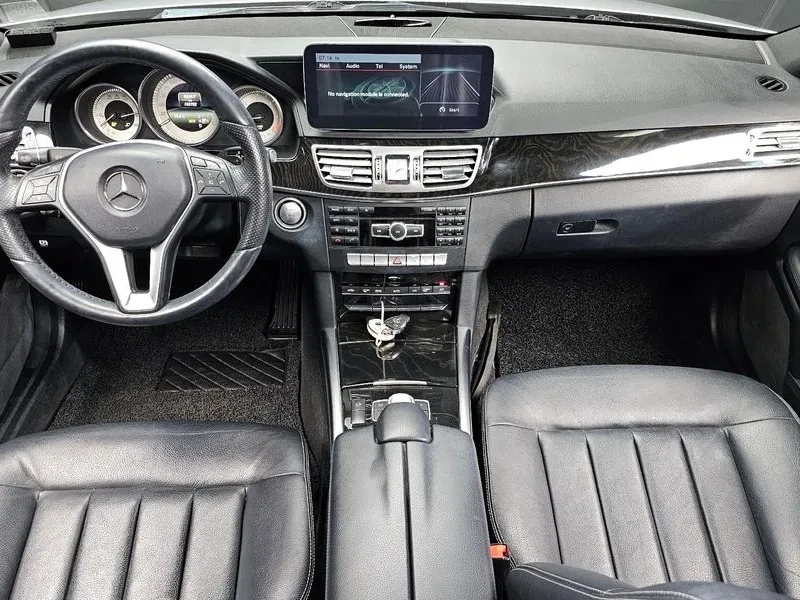 Mercedes-Benz E 220 CDI Avantgarde - САМО 30% АВАНС!, снимка 7 - Автомобили и джипове - 55441739