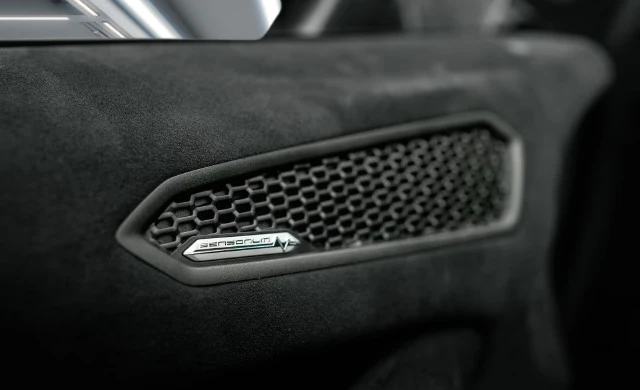 Lamborghini Huracan Sterrato = Carbon Ceramic Brakes = Гаранция, снимка 7 - Автомобили и джипове - 55572927