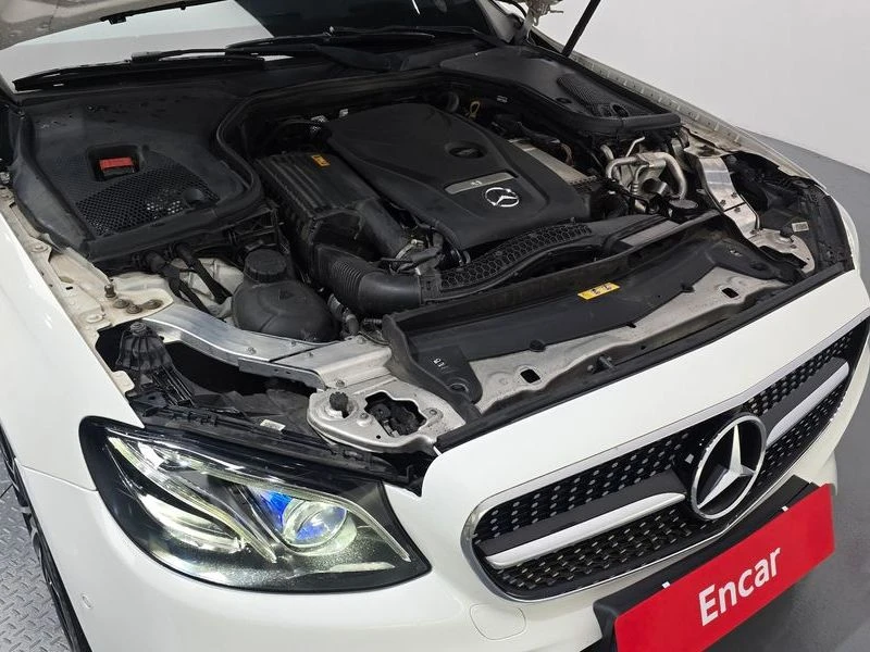 Mercedes-Benz E 300 E300 AMG Line| 245к.с., снимка 6 - Автомобили и джипове - 56127301