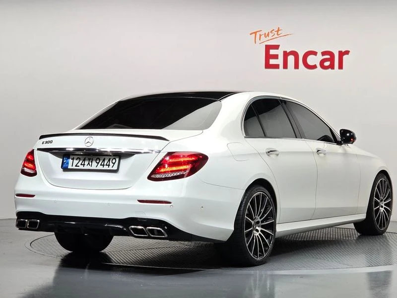 Mercedes-Benz E 300 E300 AMG Line| 245к.с., снимка 2 - Автомобили и джипове - 56127301