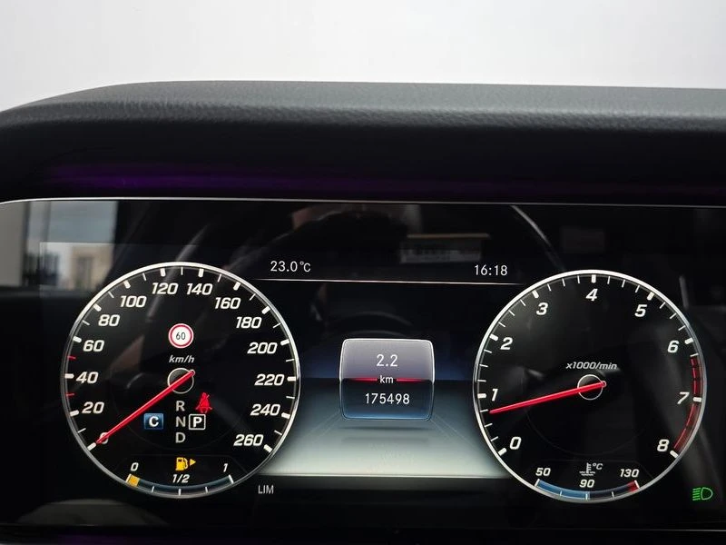 Mercedes-Benz E 300 E300 AMG Line| 245к.с., снимка 8 - Автомобили и джипове - 56127301