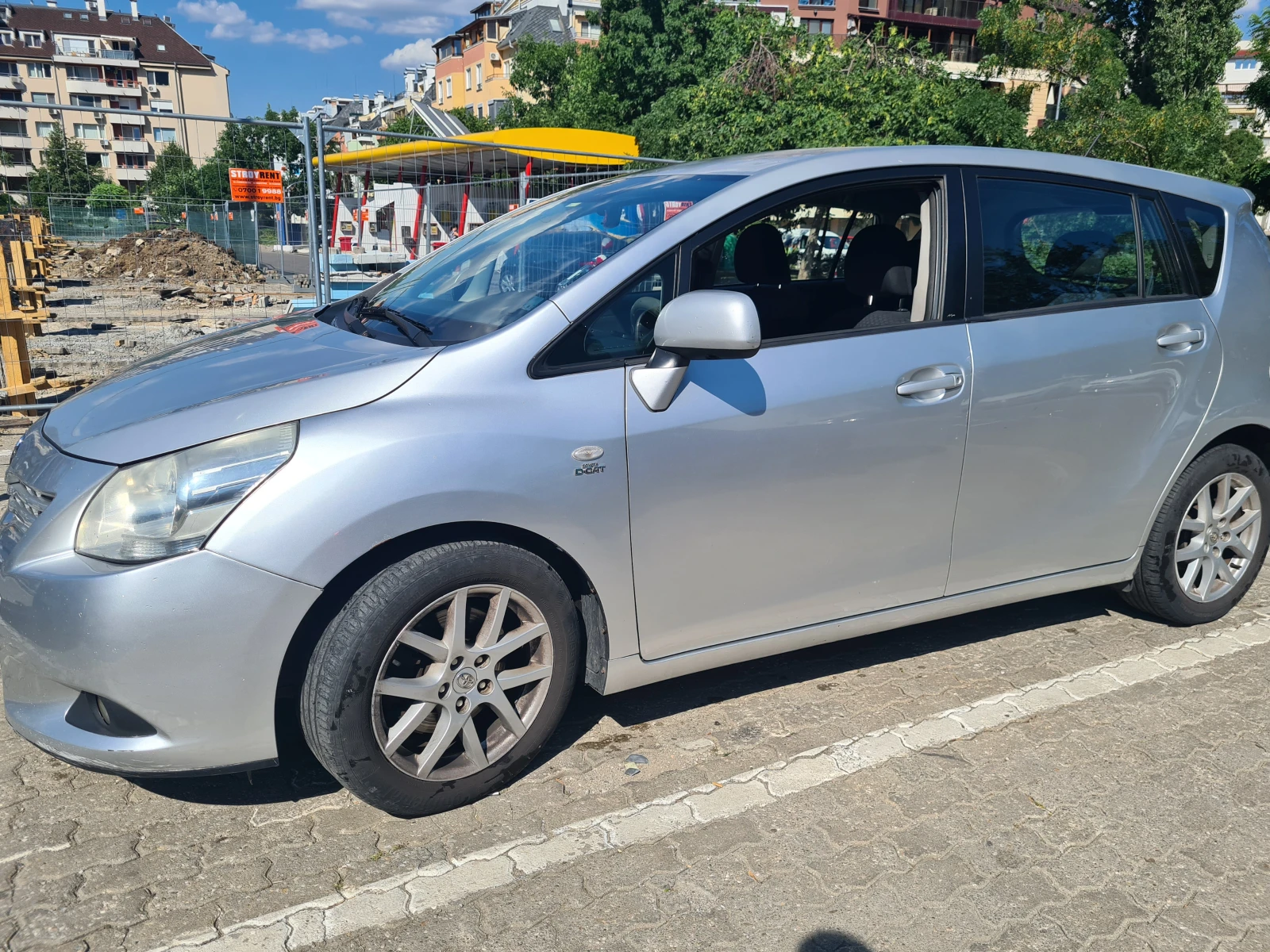 Toyota Verso 2, 2 D-CAT, 150к.с. Sport, 2010 - изображение 5