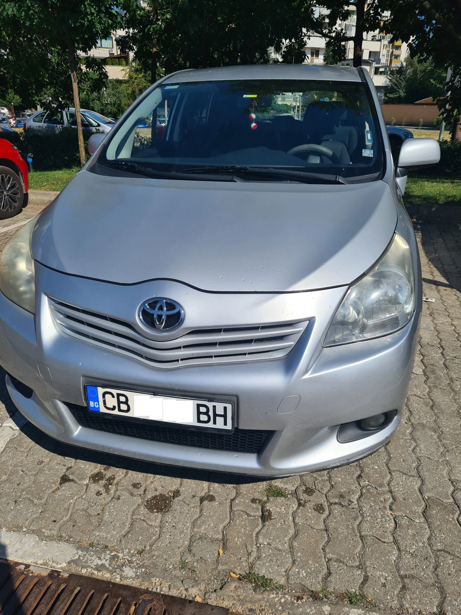 Toyota Verso 2, 2 D-CAT, 150к.с. Sport, 2010 - изображение 8